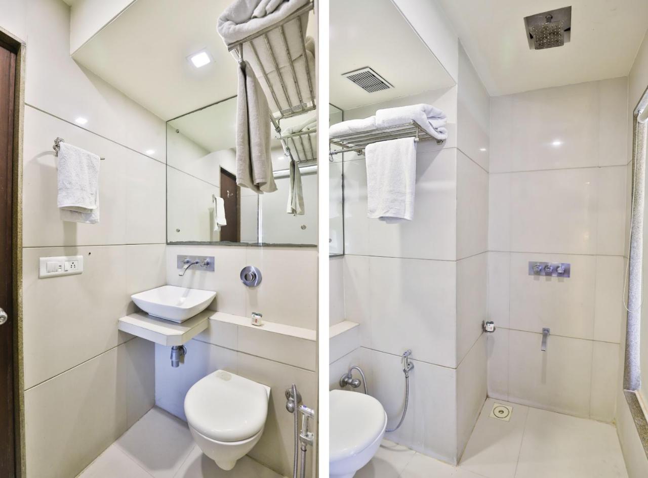 Oyo 4320 Hotel Aum Regency Vadodara Zewnętrze zdjęcie